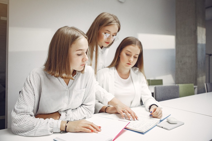 Student work has entered the HR strategy